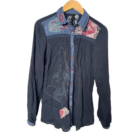 Desigual Womens Button Front Cambray Top Embroidered Navy Blue Shirt Size M  EUC - Picture 2 of 8